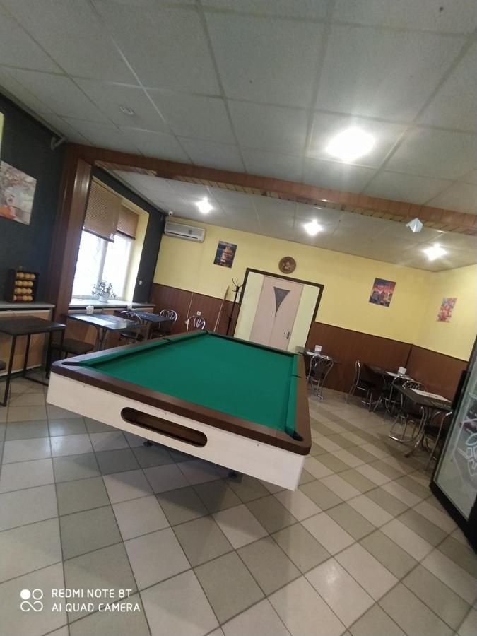 От Заката До Рассвета Hostel Poltava Bagian luar foto